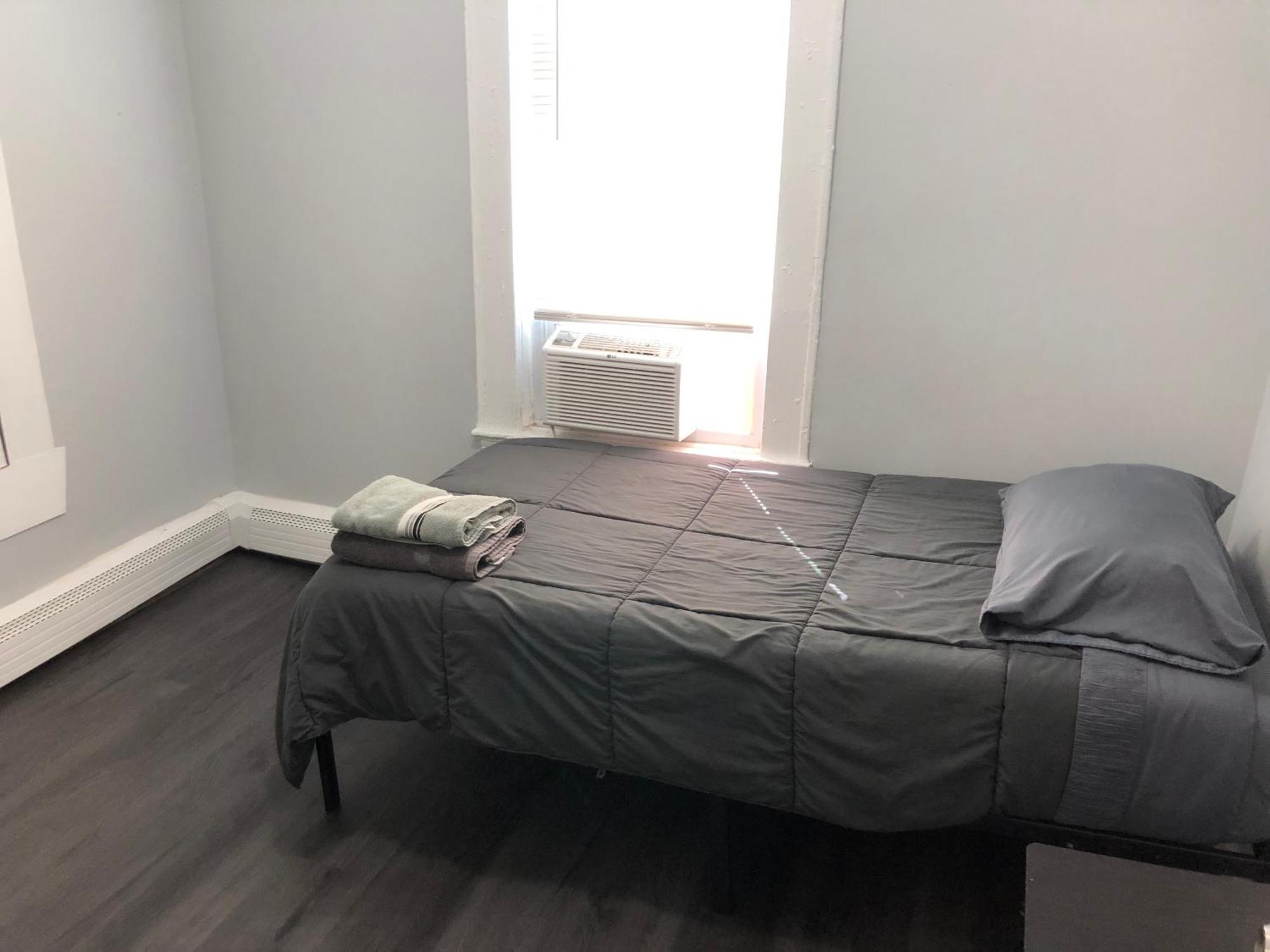 Private 2-Bedroom With Free Parking And Direct Bus To Nyc Manhattan Only 2 Blocks Away Linden Extérieur photo